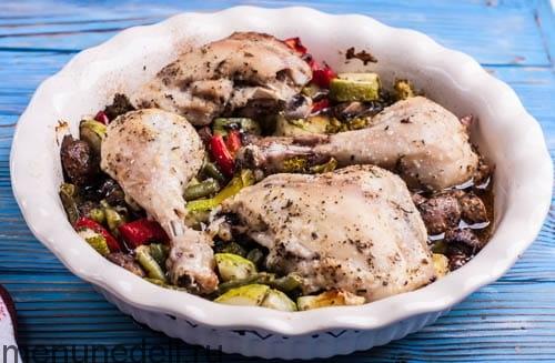 Как приготовить куриную грудку с овощами диетическую. Как приготовить диетическую курицу с овощами в духовке