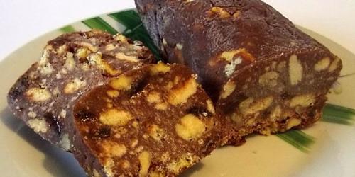 Торт без выпечки из шоколадного печенья. Приготовление шоколадных тортов с печеньем: рецепты с фото