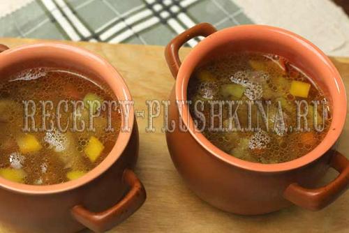 Гречка в горшочке с мясом и сметаной. Вкусная рассыпчатая гречка с мясом в горшочках