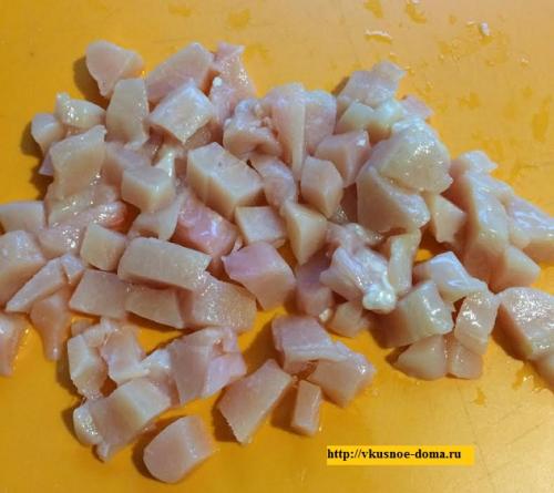 Лодочки из баклажанов с курицей и грибами. Фаршированные баклажаны курицей и грибами, запеченные в духовке с сырной корочкой