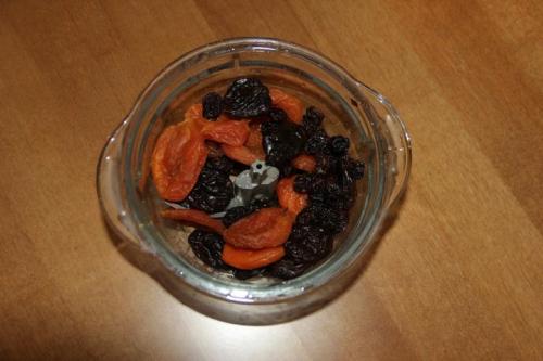 Полезное лакомство — конфеты из сухофруктов и орехов для детей и взрослых