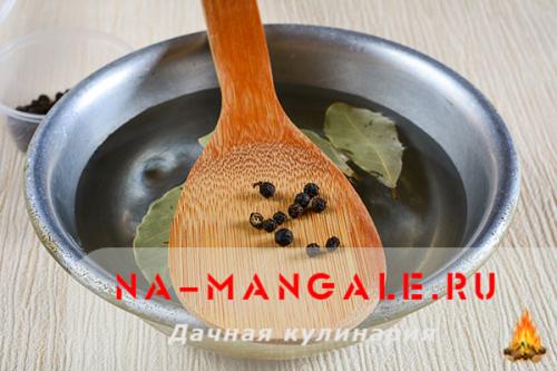 Пятиминутка из скумбрии. Скумбрия пряного посола