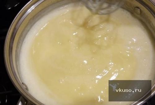 Торт с слоеного теста с заварным кремом. Торт Наполеон из слоеного теста с заварным кремом