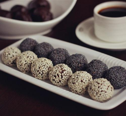 Полезные конфеты в домашних условиях. 5 рецептов полезных домашних конфет для детей