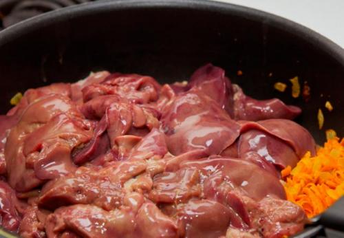Рецепт жареной куриной печени. Как вкусно поджарить куриную печень на сковородке