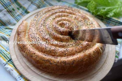 Пирог-улитка из слоеного теста. Слоеный пирог с курицей в виде улитки