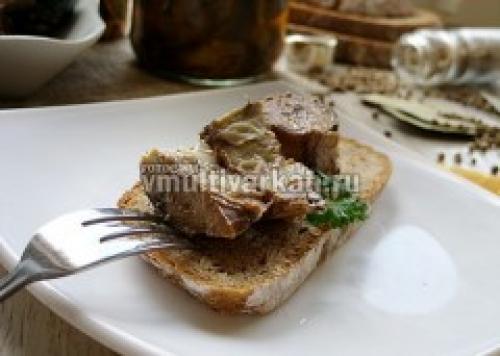 Скумбрия в мультиварке, как консерва. Скумбрия в масле в мультиварке: рецепт заготовки вкуснейших консервов на зиму