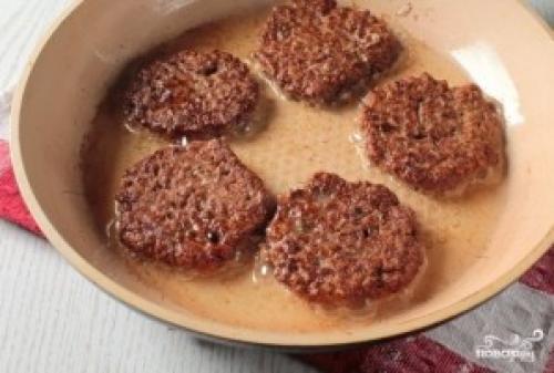 Куриная печень в манке рецепты. Печеночники с манкой