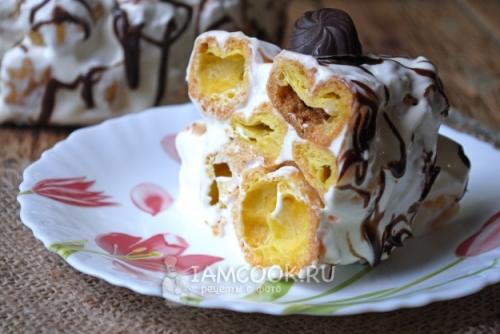 Профитроли торт. Торт из профитролей со сметанным кремом