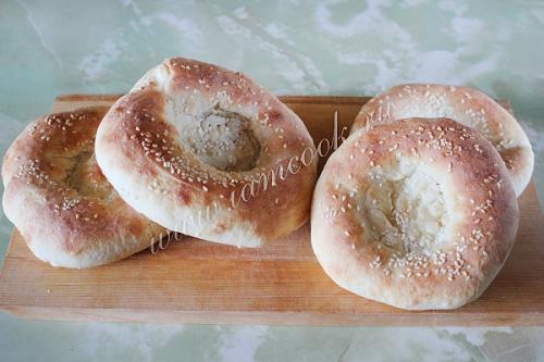 Лепешка узбекская в духовке. Узбекские лепешки в духовке