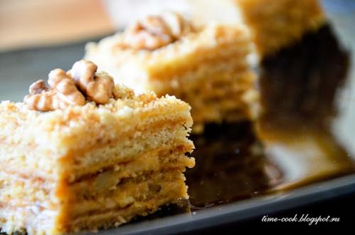 Медовик с рикоттой. Нежнейший медовик на тонких коржах