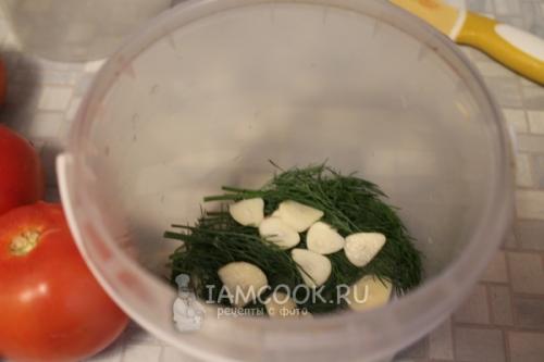 Засолка помидоров в ведре. Помидоры соленые в ведре на зиму