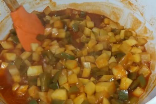 Заготовки из кабачков на зиму рецепты пальчики оближешь. Салат с кабачками на зиму быстро и вкусно. Пальчики оближешь!