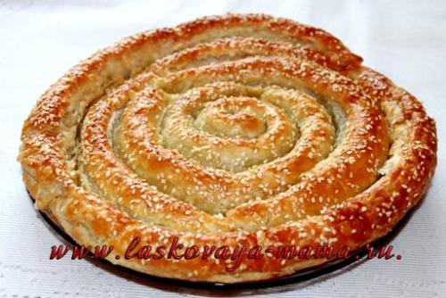 Пирог-улитка из слоеного теста. Пирог «Улитка» с мясной начинкой