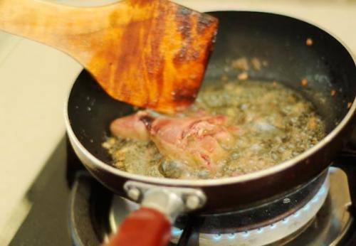 Рецепт жареной куриной печени. Как вкусно поджарить куриную печень на сковородке