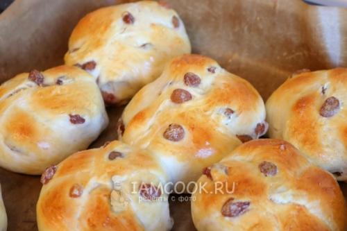 Сдобные булочки с изюмом. Булочки с изюмом из дрожжевого теста