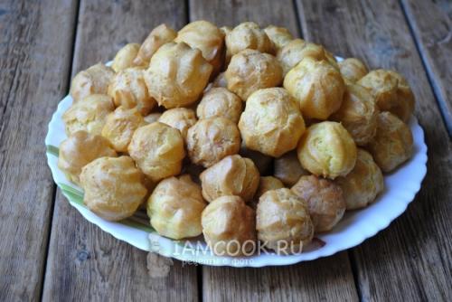 Профитроли торт. Торт из профитролей со сметанным кремом