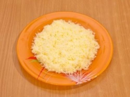 Рулет из лаваша с колбасой