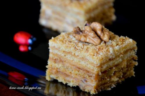 Медовик с рикоттой. Нежнейший медовик на тонких коржах