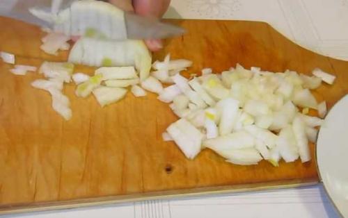 Рецепт куриной печени. 1. Куриная печень с овощами под соусом