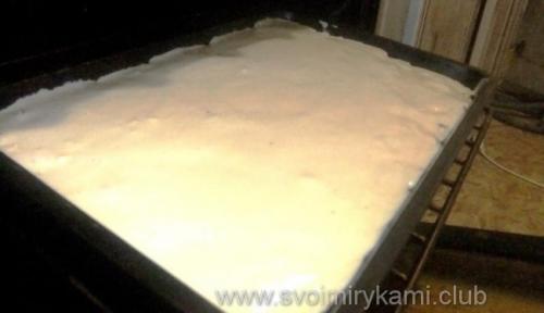 Заливной пирог с консервой. Заливной пирог с рыбными консервами и картошкой на кефире