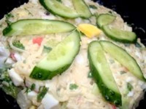 Салат иришка с лапшой быстрого приготовления. Салаты с лапшой быстрого приготовления: 6 простых рецептов