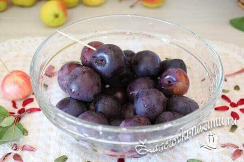 Компот из яблок и слив. Простой рецепт компота из сливы и яблок на зиму на 3 литровую банку без стерилизации