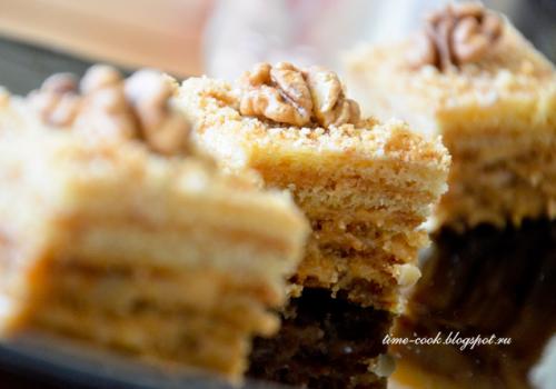 Медовик с рикоттой. Нежнейший медовик на тонких коржах