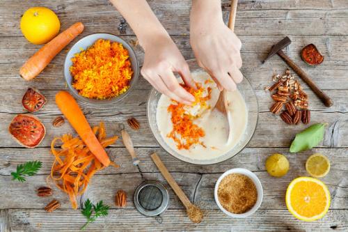 Чем увлажнить морковные коржи. Морковный торт: готовим дома