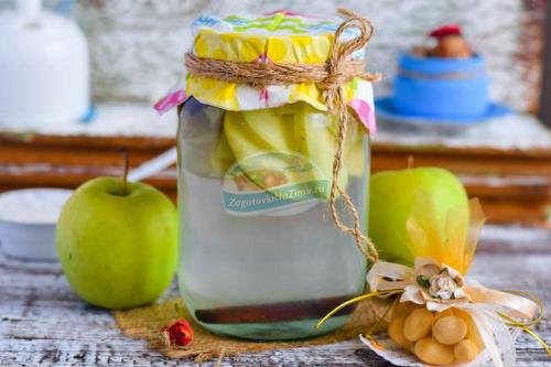 Компот из яблок с корицей. Вкусный компот из яблок с корицей: пошаговый рецепт с фото