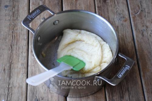 Профитроли торт. Торт из профитролей со сметанным кремом