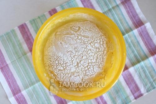 Сдобные булочки с изюмом. Булочки с изюмом из дрожжевого теста