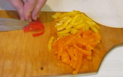 Рецепт куриной печени. 1. Куриная печень с овощами под соусом