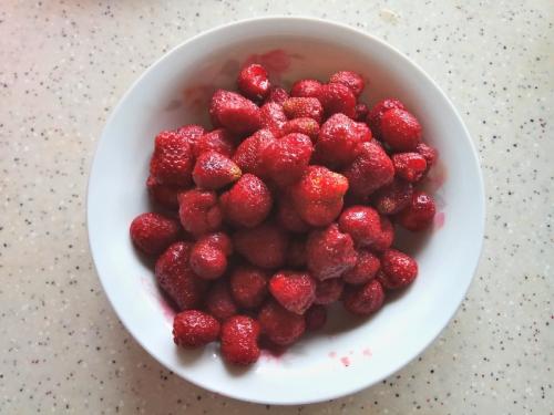 Пирог заливной с ягодами. Скоростной рецепт заливного пирога с ягодами