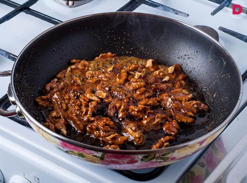 5 вкуснейших салатов на Новый Год. Новогодний пикантный салат с изюминкой