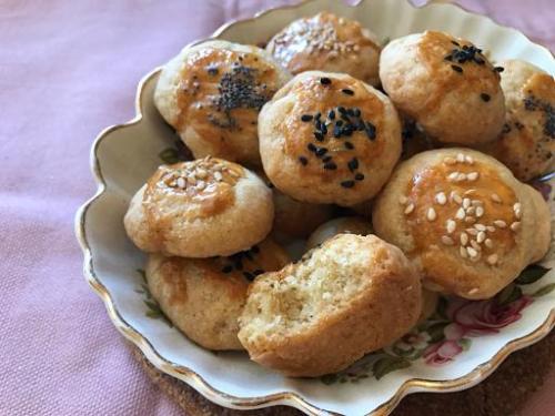Турецкие булочки с кунжутом: сладкие и соленые