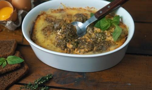 Запеканка с куриным филе с грибами. Куриная запеканка с грибами и сыром