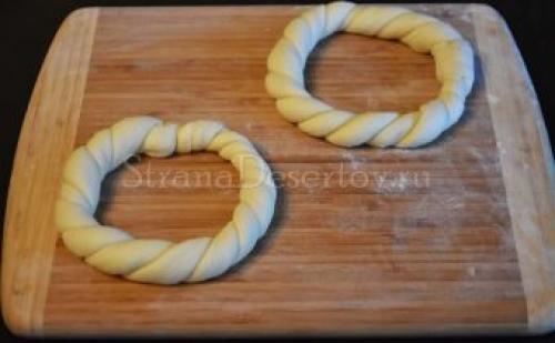 Симиты турецкие бублики с кунжутом рецепт. Турецкие бублики симиты с кунжутом