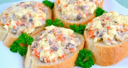 Намазка из селедки и сливочного масла. Помазанки из сельди для бутербродов – лучшие рецепты со всего мира Селедочная намазка для бутербродов