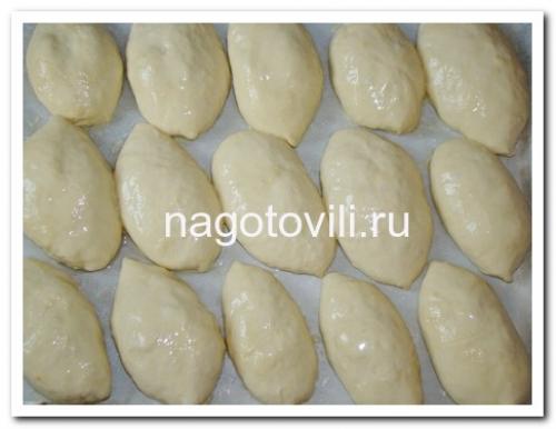 Пирожки с карамельками. Пирожки с конфетами