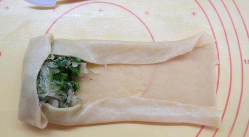 Постные трубочки с капустой и зеленью