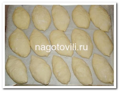 Пирожки с карамельками. Пирожки с конфетами