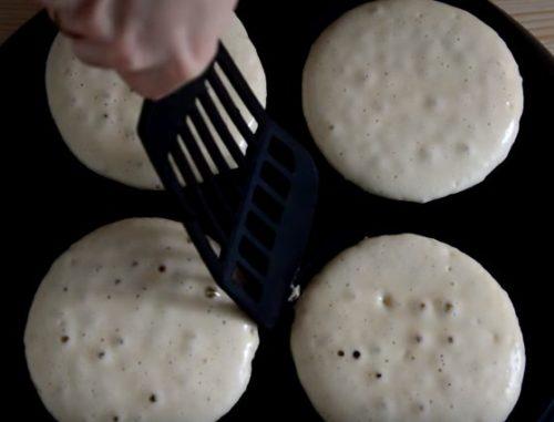 Пышные панкейки на кислом молоке. Как приготовить классические панкейки на кефире или кислом молоке