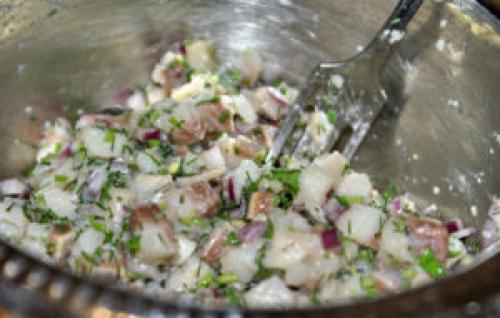 Оригинальные закуски из сельди к праздничному столу — быстро, вкусно и недорого