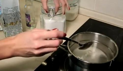 Маринованные помидоры с чесноком