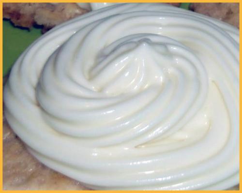Крем для торта из сметаны. Сметанный крем для торта — простые рецепты