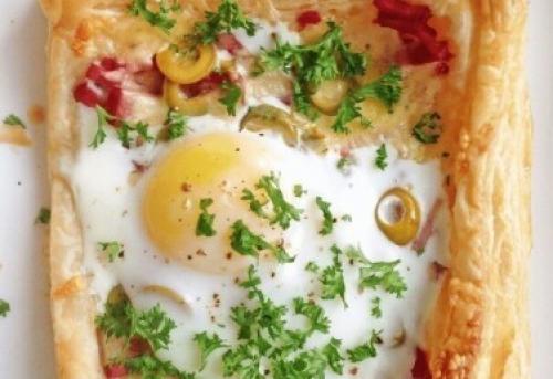 Слойки с яйцом ветчиной и сыром. Готовь вместе с Хрумкой!