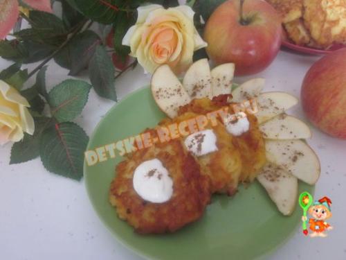 Рецепт оладьев из яблок для детей. Оладьи из яблок с корицей