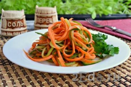 Салат огурец морковь яйцо. Салат из моркови и свежего огурца