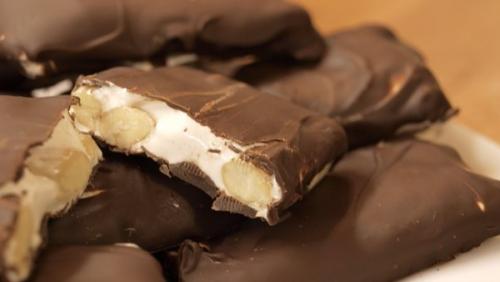 Нуга рецепт без термометра. Как приготовить в домашних условиях нугу — рецепты